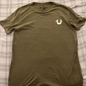 True Religion Men’s T shirt Large size (like new condition)